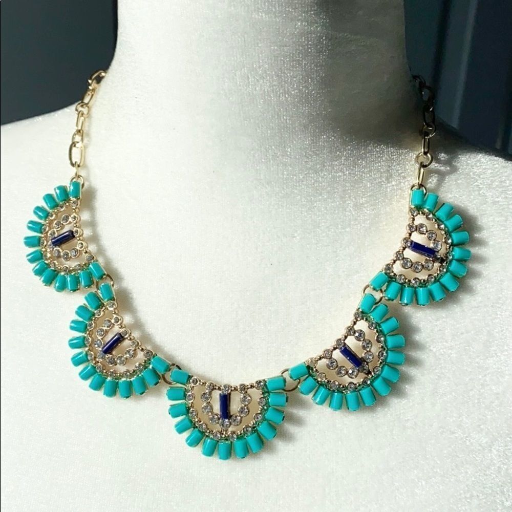 Peacock beaded statement bib necklace - Picture 1 of 6